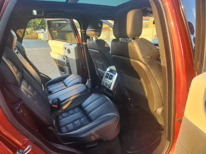 Land Rover Range Rover Sport 2013 photo 2
