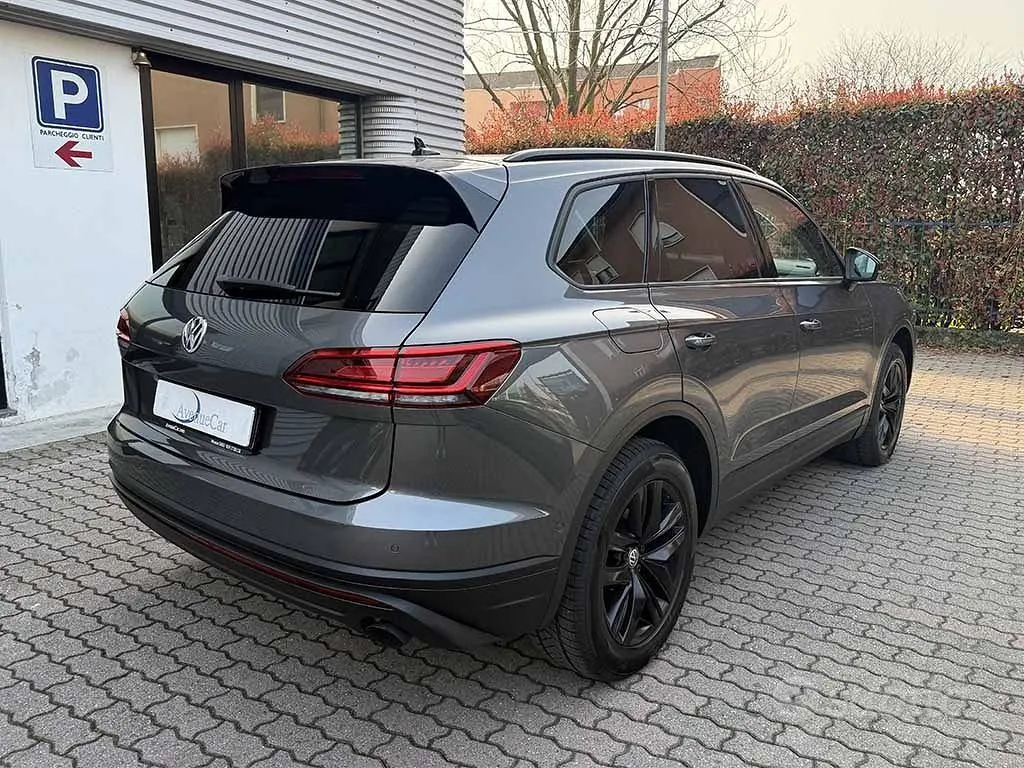 Volkswagen Touareg 2019 photo 5