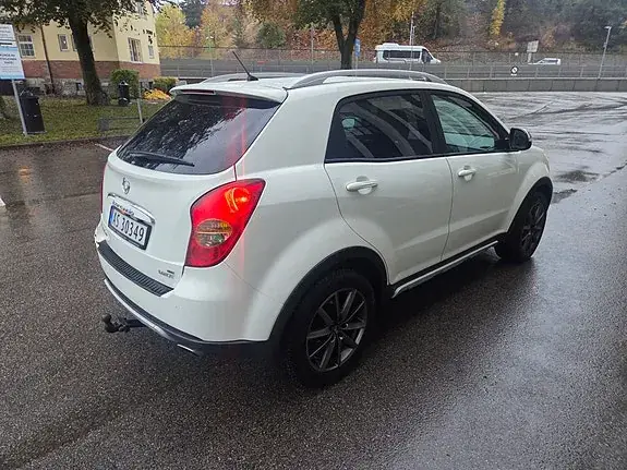 KG Mobility Korando 2011 photo 4