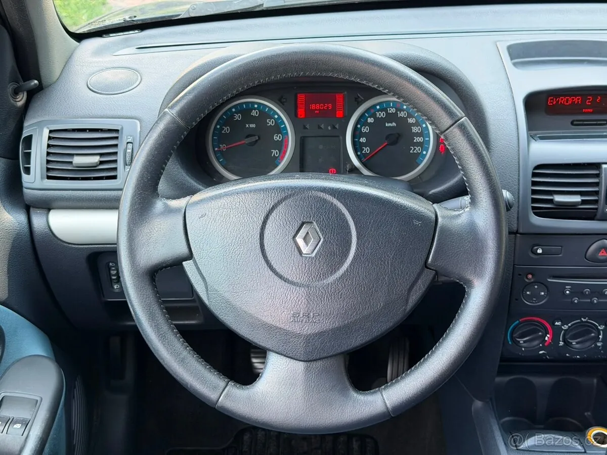 Renault Clio 2006 photo 3