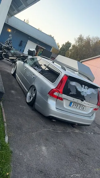 Volvo V70 2014 photo 2