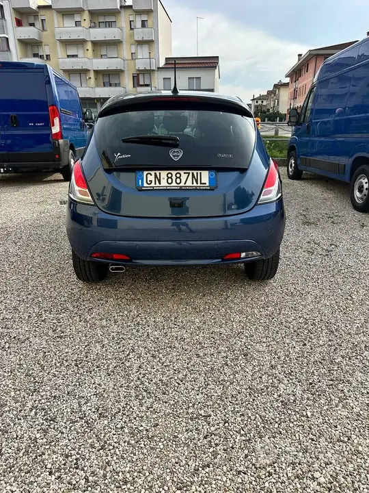 Lancia Ypsilon 2023 photo 3