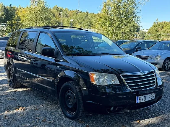 Chrysler Grand Voyager 2010 photo 2