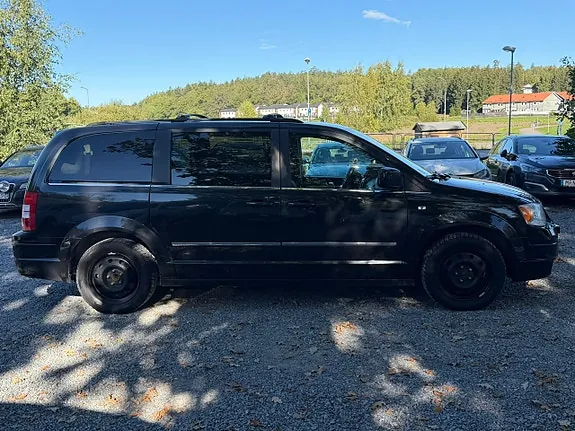 Chrysler Grand Voyager 2010 photo 5