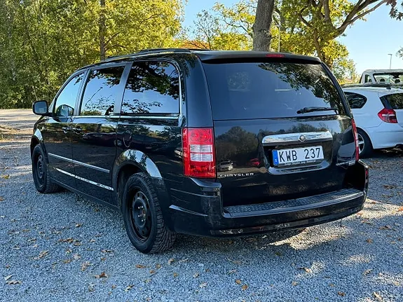 Chrysler Grand Voyager 2010 photo 4