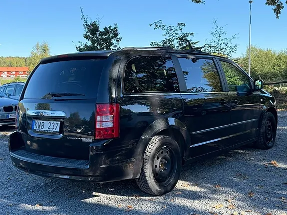 Chrysler Grand Voyager 2010 photo 3