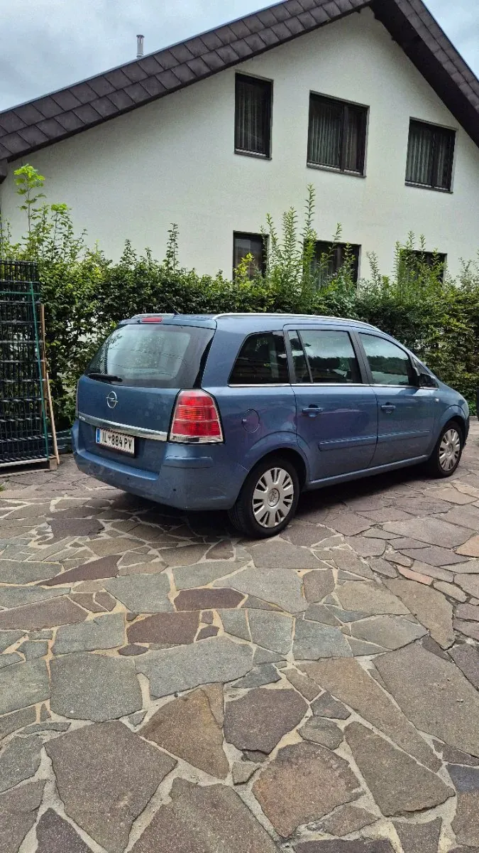 Opel Zafira 2007 photo 3