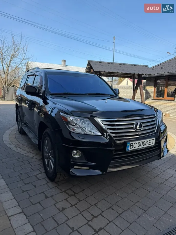 Lexus Lx 2011 photo 4