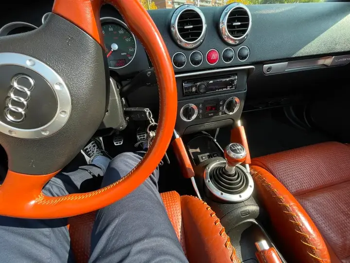 Audi Tt 2002 photo 4