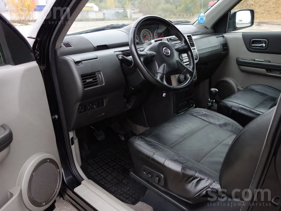 Nissan X-Trail 2005 photo 5