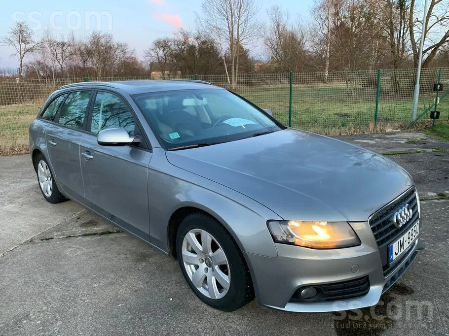 Audi A4 2010 photo 3