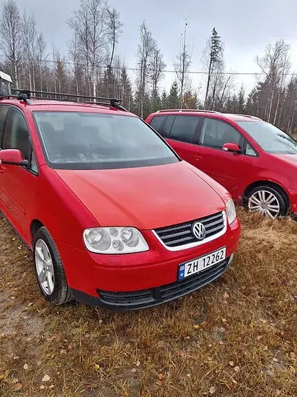 Volkswagen Touran 2004 photo 4