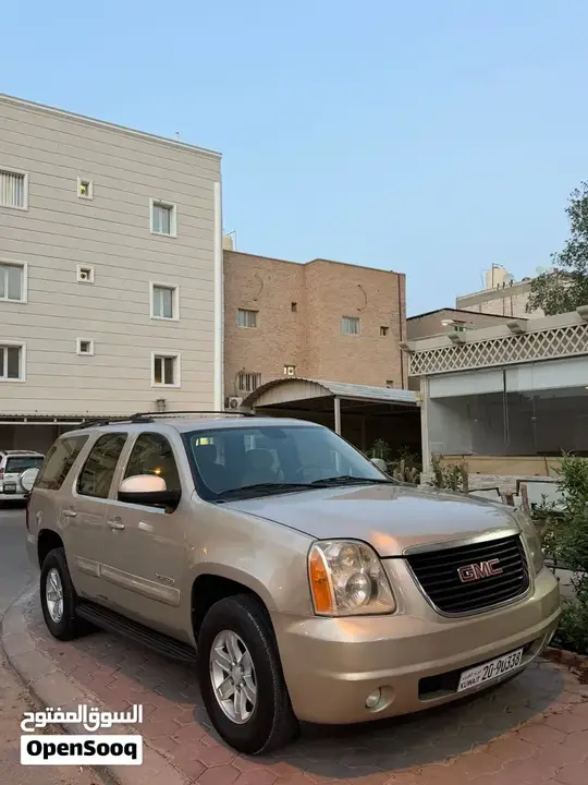 GMC Yukon 2013 photo 3