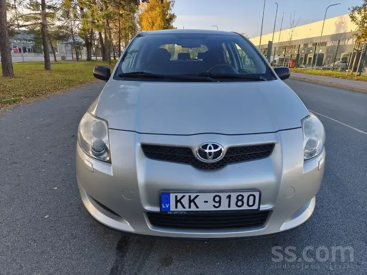 Toyota Auris 2007 photo 3