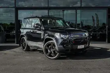 Land Rover Defender 2021 photo 2