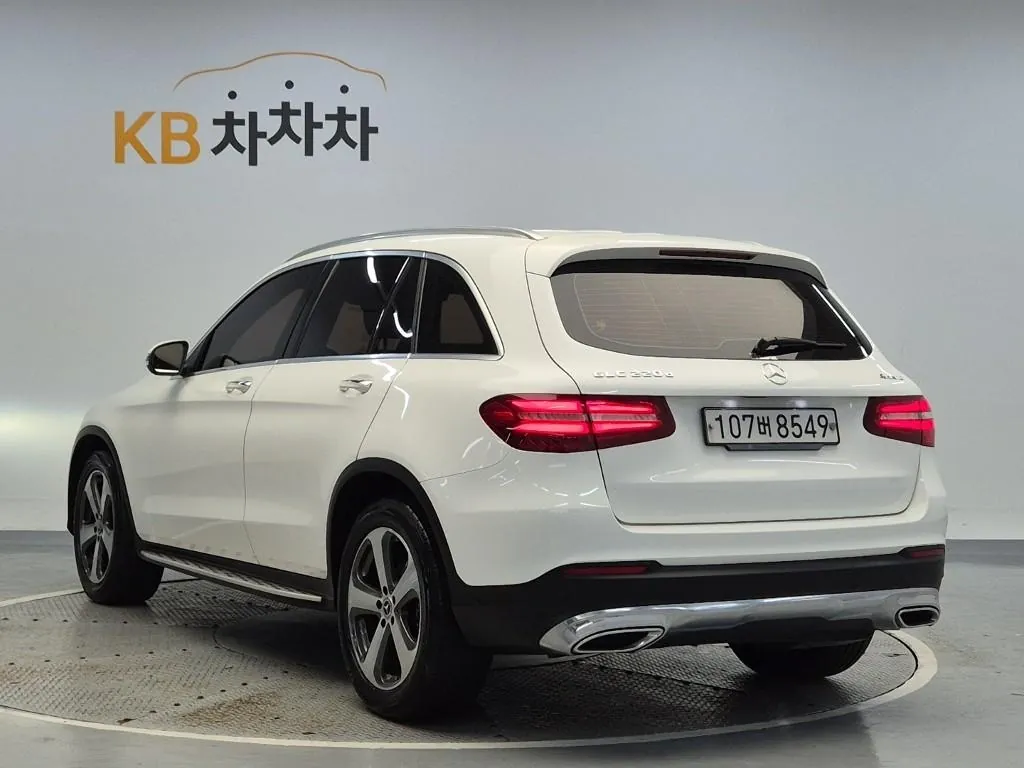 Mercedes-Benz Glc-Class 2017 photo 2