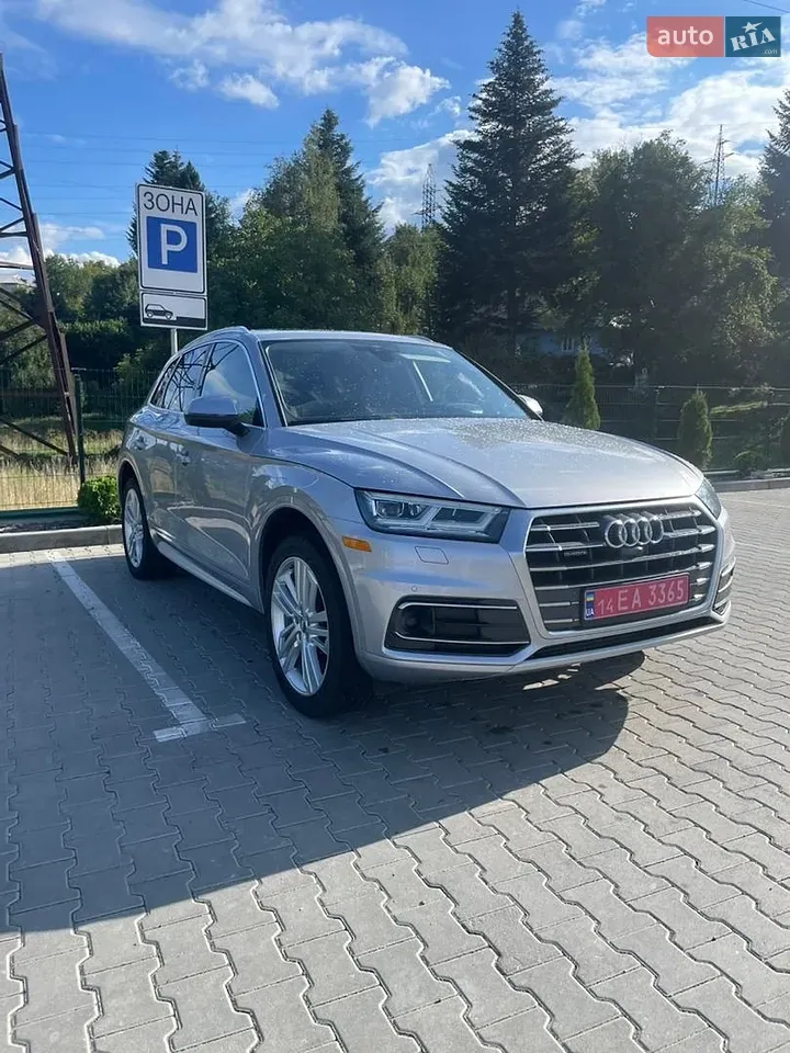 Audi Q5 2018 photo 2