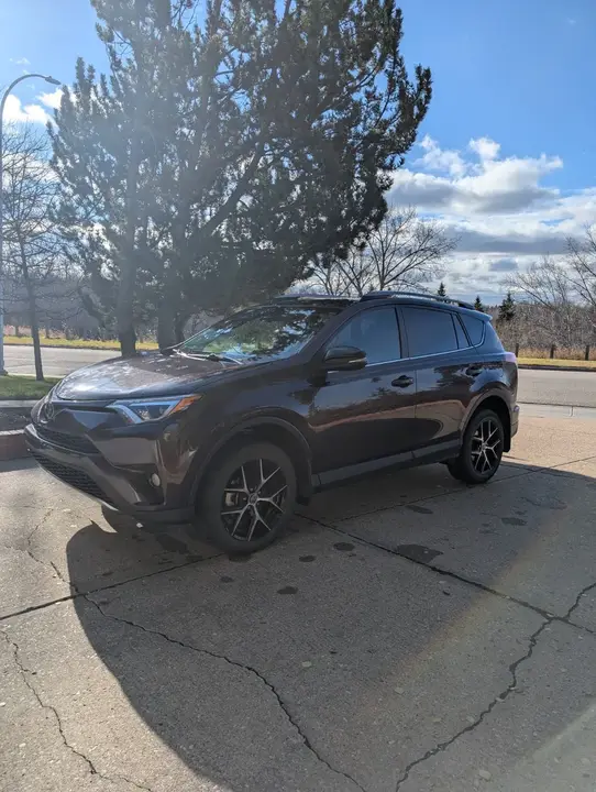 Toyota Rav4 2017 photo 2