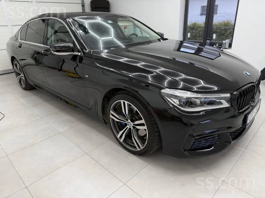 BMW 740Long
