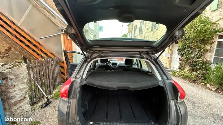 Peugeot 2008 2015 photo 4