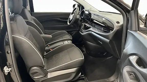 Fiat 500E 2023 photo 3