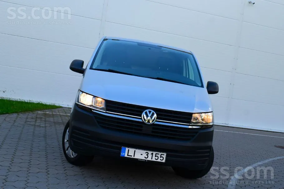 Volkswagen Transporter 2021 photo 2