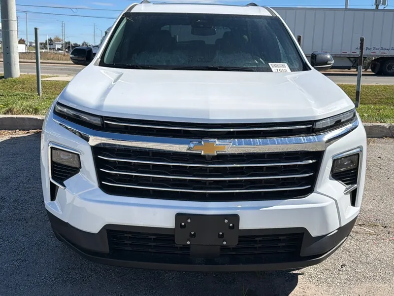 Chevrolet Traverse 2027 photo 2
