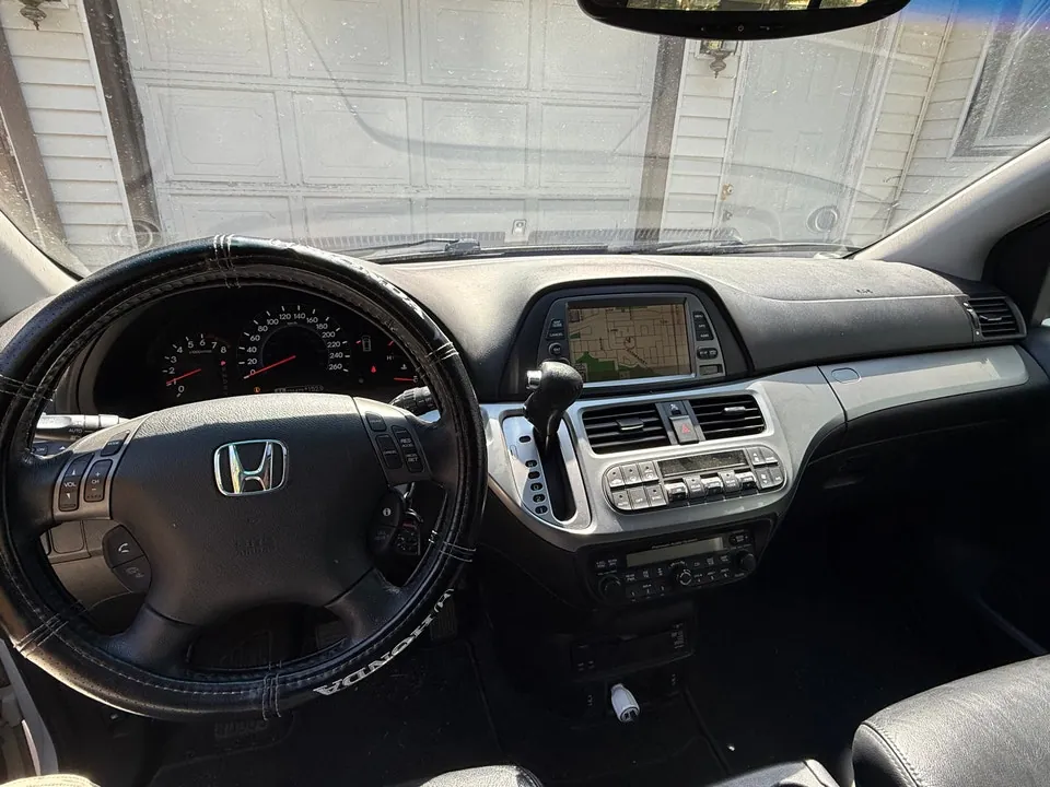 Honda Odyssey 2010 photo 5