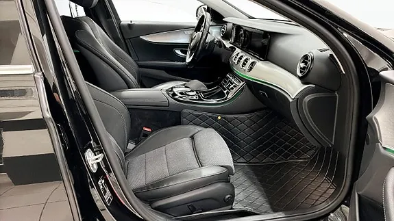 Mercedes-Benz E300 De 2017 photo 3