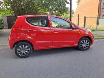 Nissan Pixo