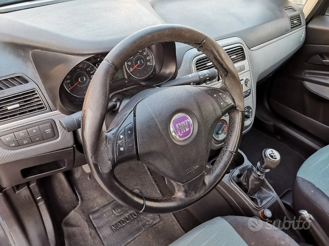 Fiat Grande Punto 2008 photo 2