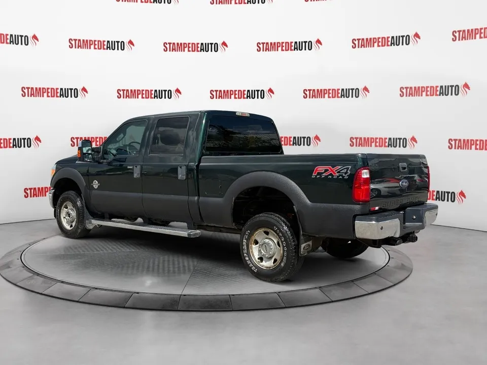 Ford Super Duty F-350 2016 photo 3