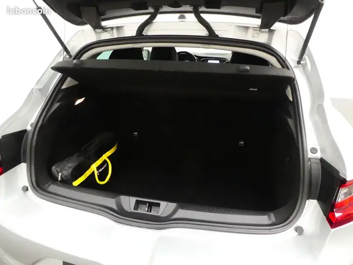 Renault Megane 2020 photo 5