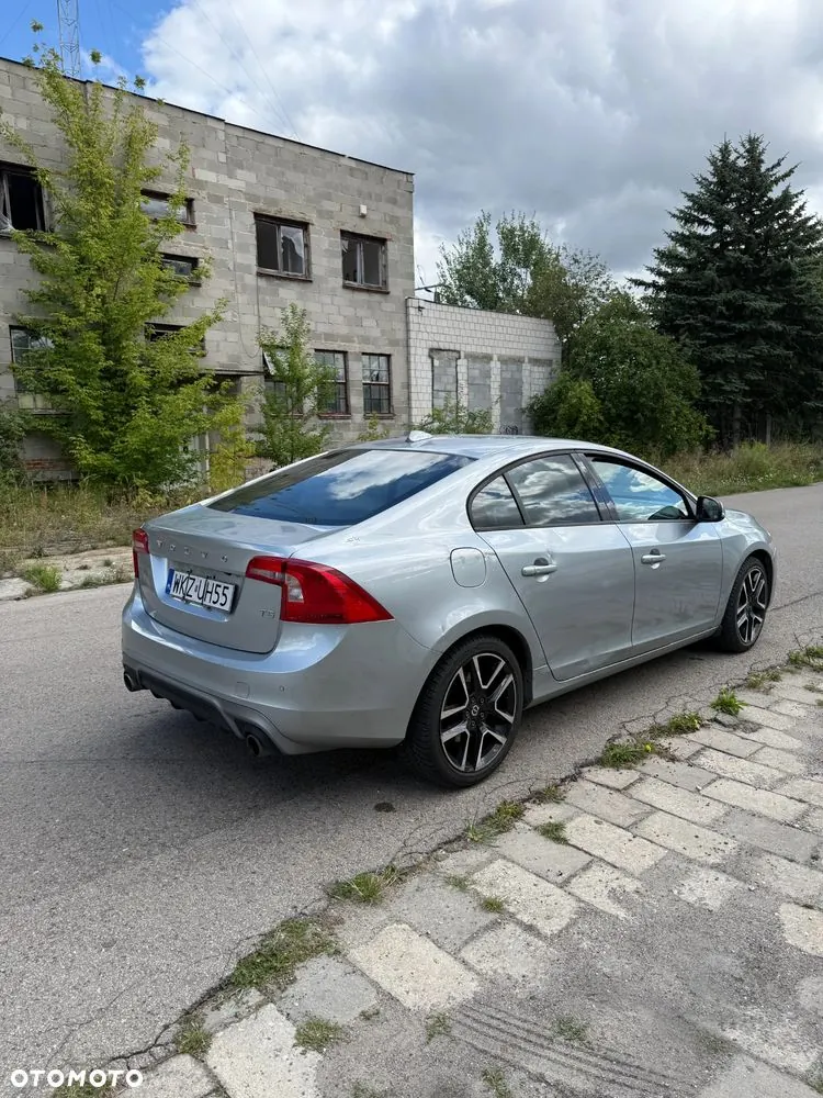 Volvo S60 2017 photo 5