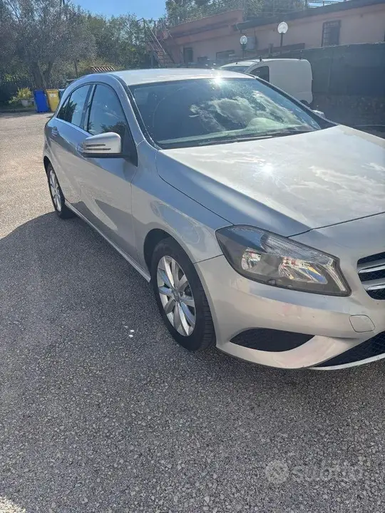 Mercedes-Benz A-Class 2014 photo 2