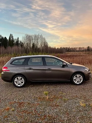 Peugeot 308 Sw 2014 photo 2