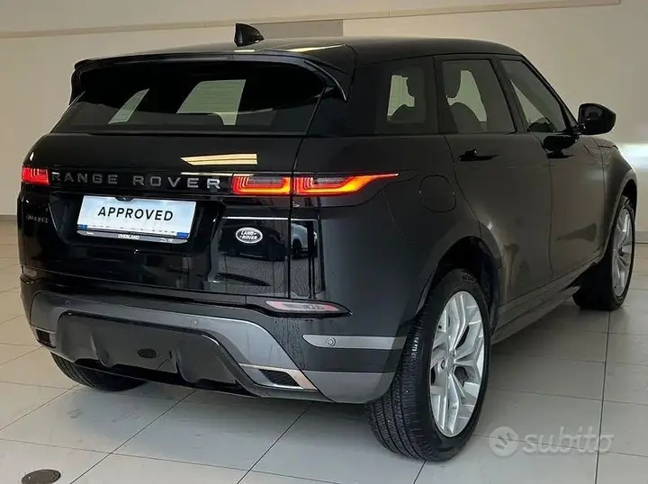 Land Rover Evoque 2023 photo 2