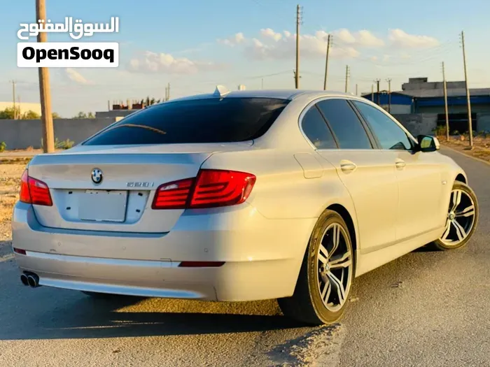 BMW 5 Series 2011 photo 3