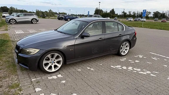 BMW 330I