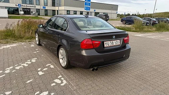 BMW 330I 2005 photo 2