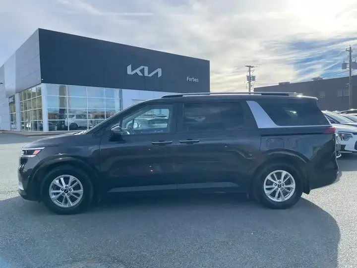 Kia Carnival 2022 photo 4