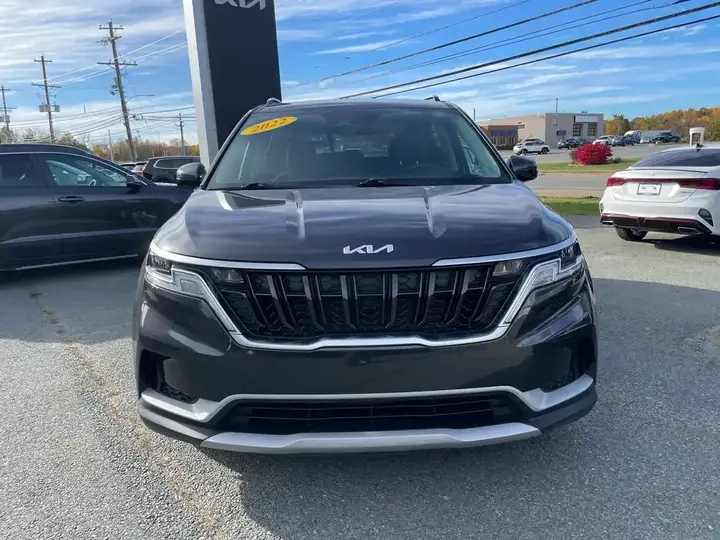 Kia Carnival 2022 photo 2