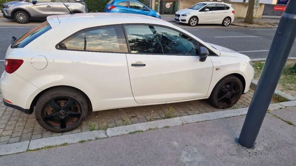 Seat Ibiza 2009 photo 3