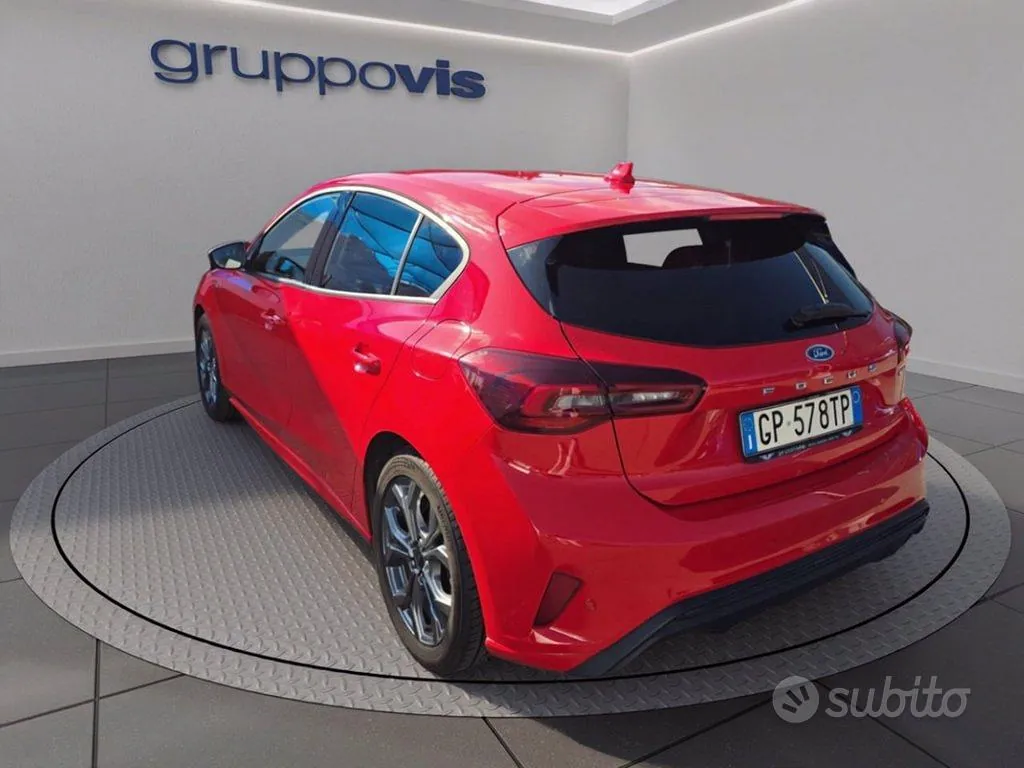 Ford Focus 2023 photo 3