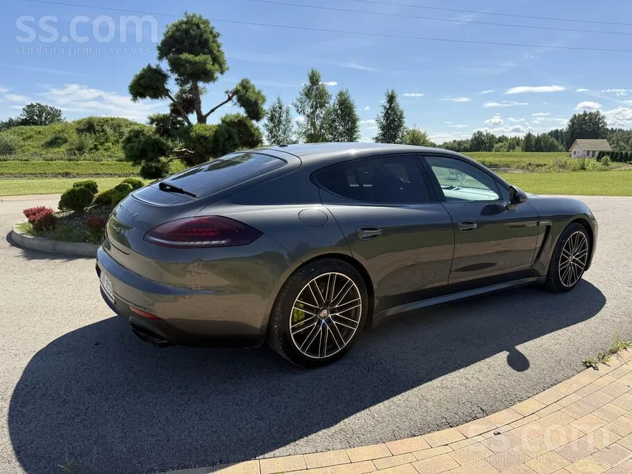 Porsche Panamera 2014 photo 4