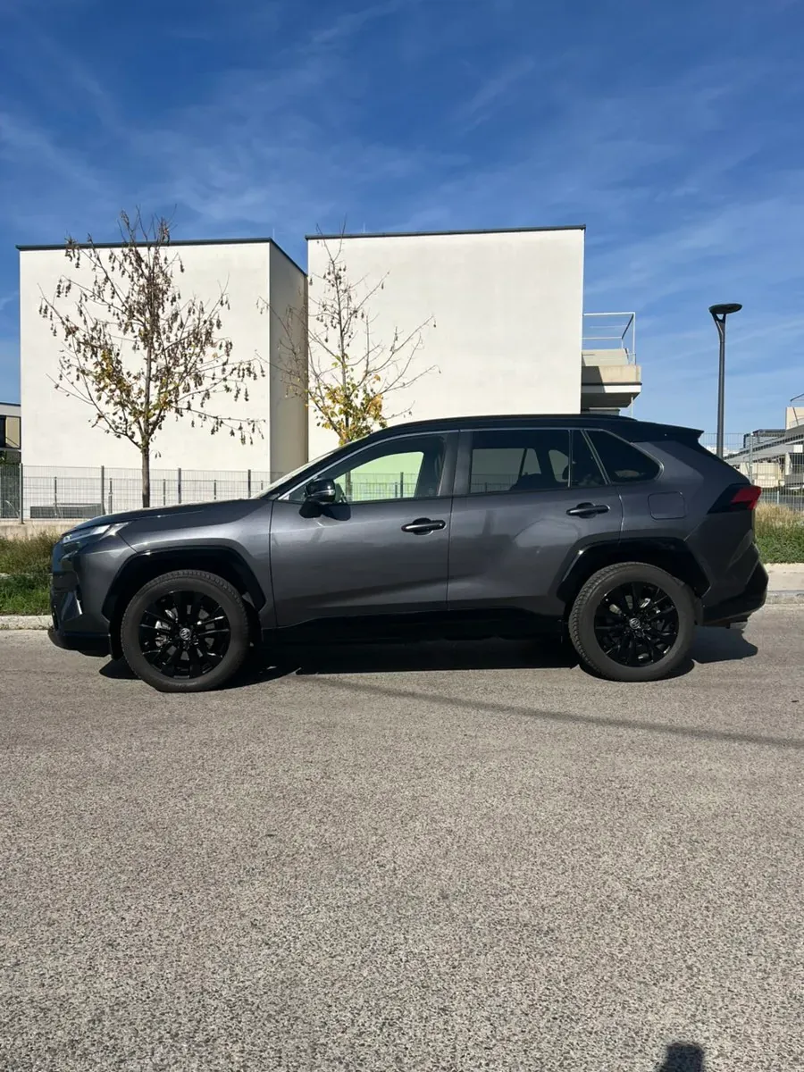 Toyota Rav4 2022 photo 2