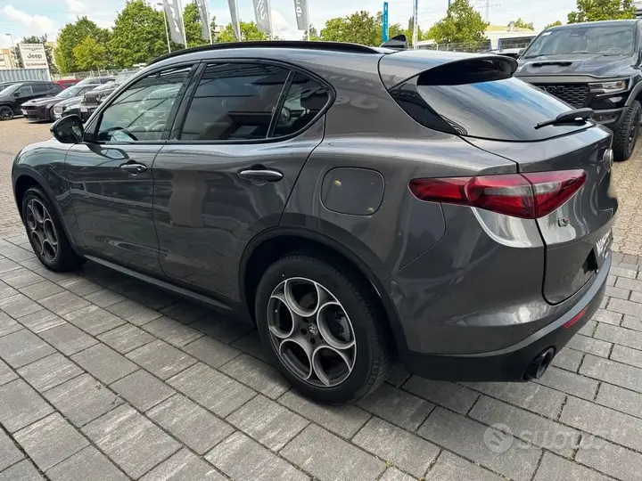 Alfa Romeo Stelvio 2019 photo 3
