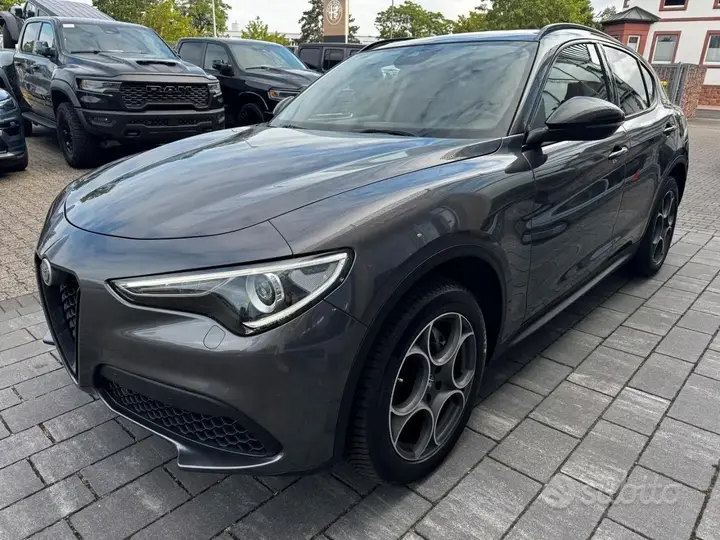 Alfa Romeo Stelvio 2019 photo 2