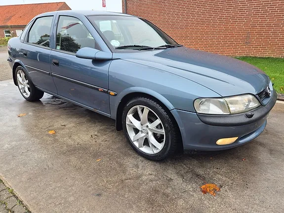 Opel Vectra 1998 photo 3