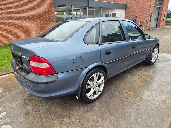 Opel Vectra 1998 photo 4